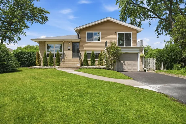 $585,000 | 2524 Allison Court, Glenview, IL 60025
