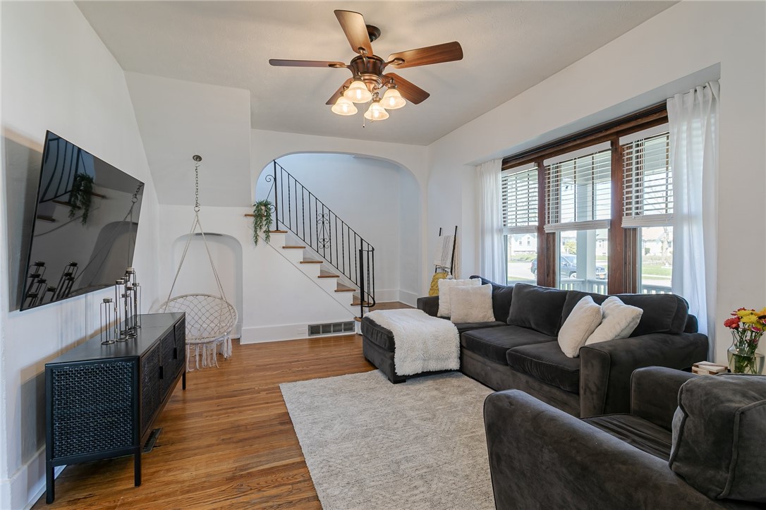 51 Revere Street Rochester, NY 14612 - Photo 4 of 26