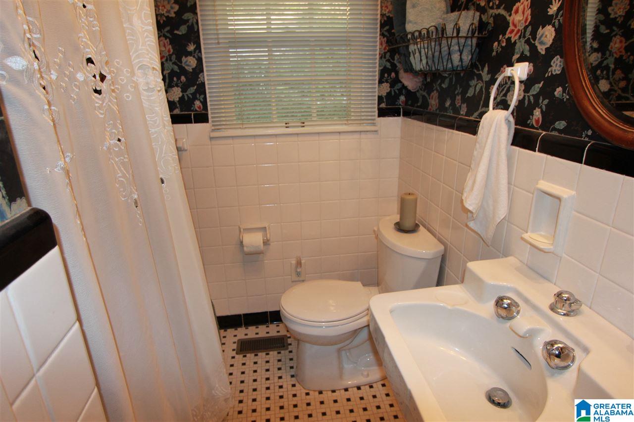 1007 Cynthia Crescent Anniston, AL 36207 - Photo 6 of 21