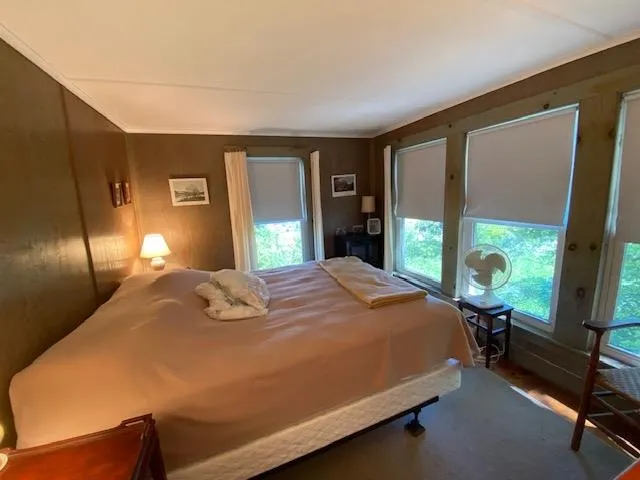 $895,000 | 21 Hospitality Way, Newbury, NH 03255