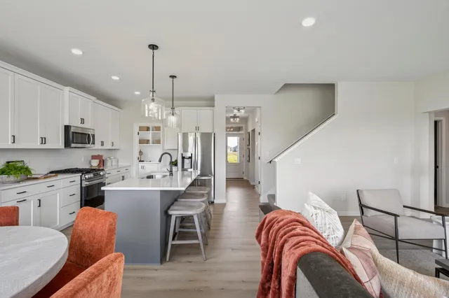 $576,600 | 9647 46th Street Northeast, St. Michael, MN 55376