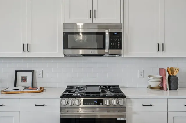 $576,600 | 9647 46th Street Northeast, St. Michael, MN 55376