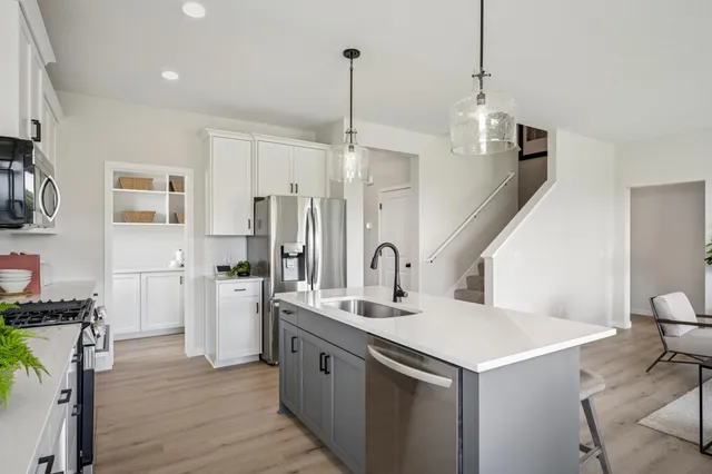 $576,600 | 9647 46th Street Northeast, St. Michael, MN 55376