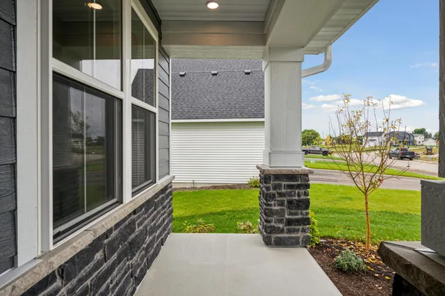 $576,600 | 9647 46th Street Northeast, St. Michael, MN 55376