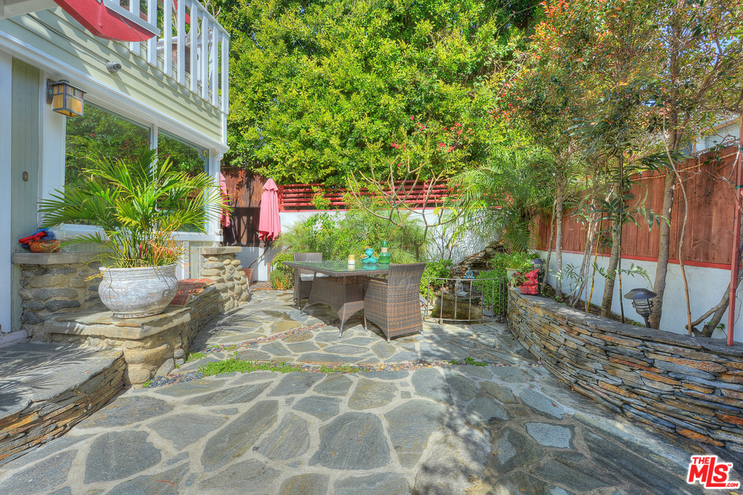 19 Anchorage Street Marina del Rey, CA 90292 - Photo 3 of 33