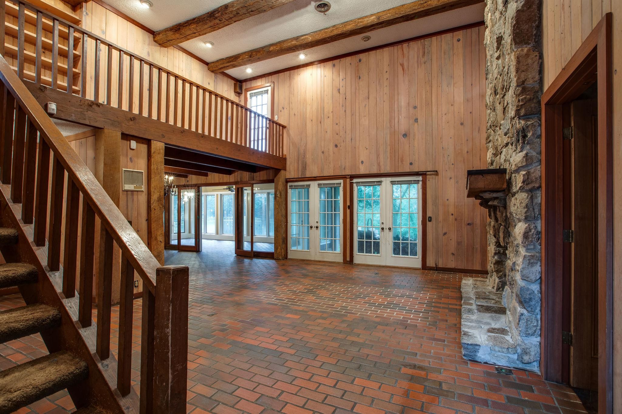 733 Sneed Road West Franklin, TN 37069 - Photo 5 of 28 Gallery Image 5