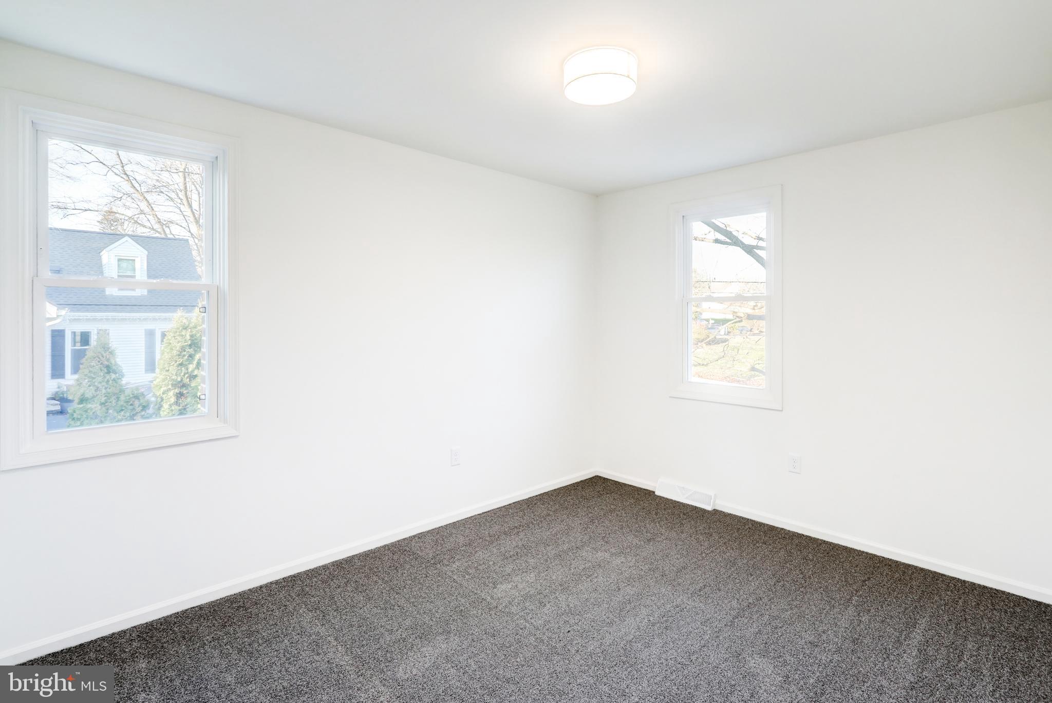 2818 Nolt Road Lancaster, PA 17601 - Photo 21 of 37 an empty room with windows