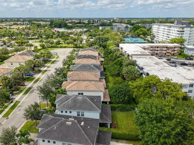 $5,700 | 4325 Large Leaf Lane, Hollywood, FL 33021