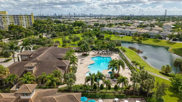 $5,700 | 4325 Large Leaf Lane, Hollywood, FL 33021