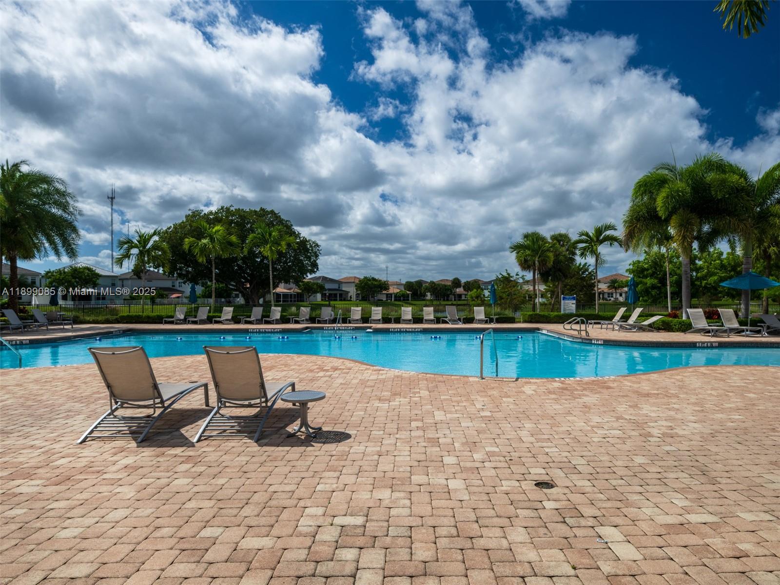 4325 Large Leaf Lane Hollywood, FL 33021 - Photo 71 of 72