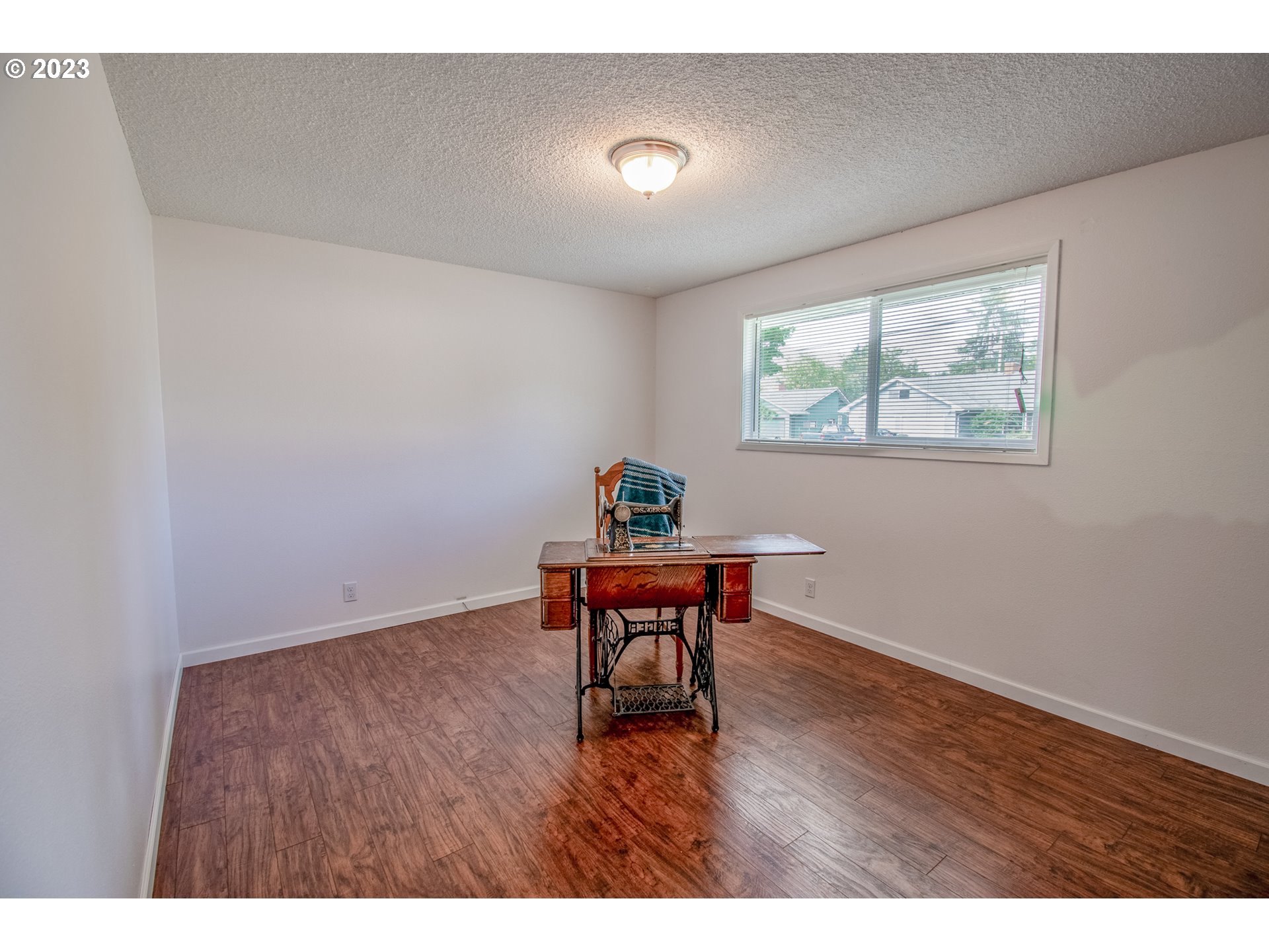 1580 Goodpasture Island Road Eugene, OR 97401 - Photo 19 of 46 Bedroom