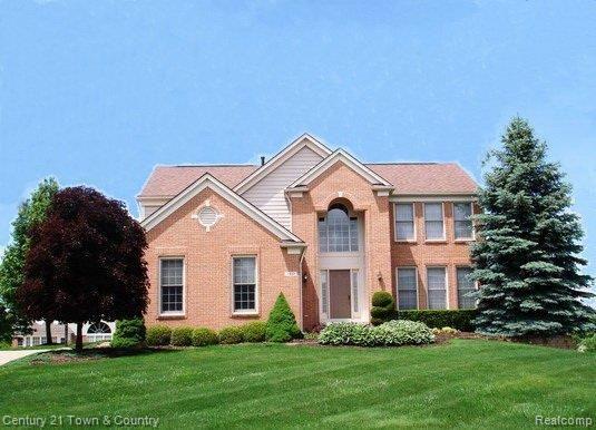 4 Bedroom Colonial