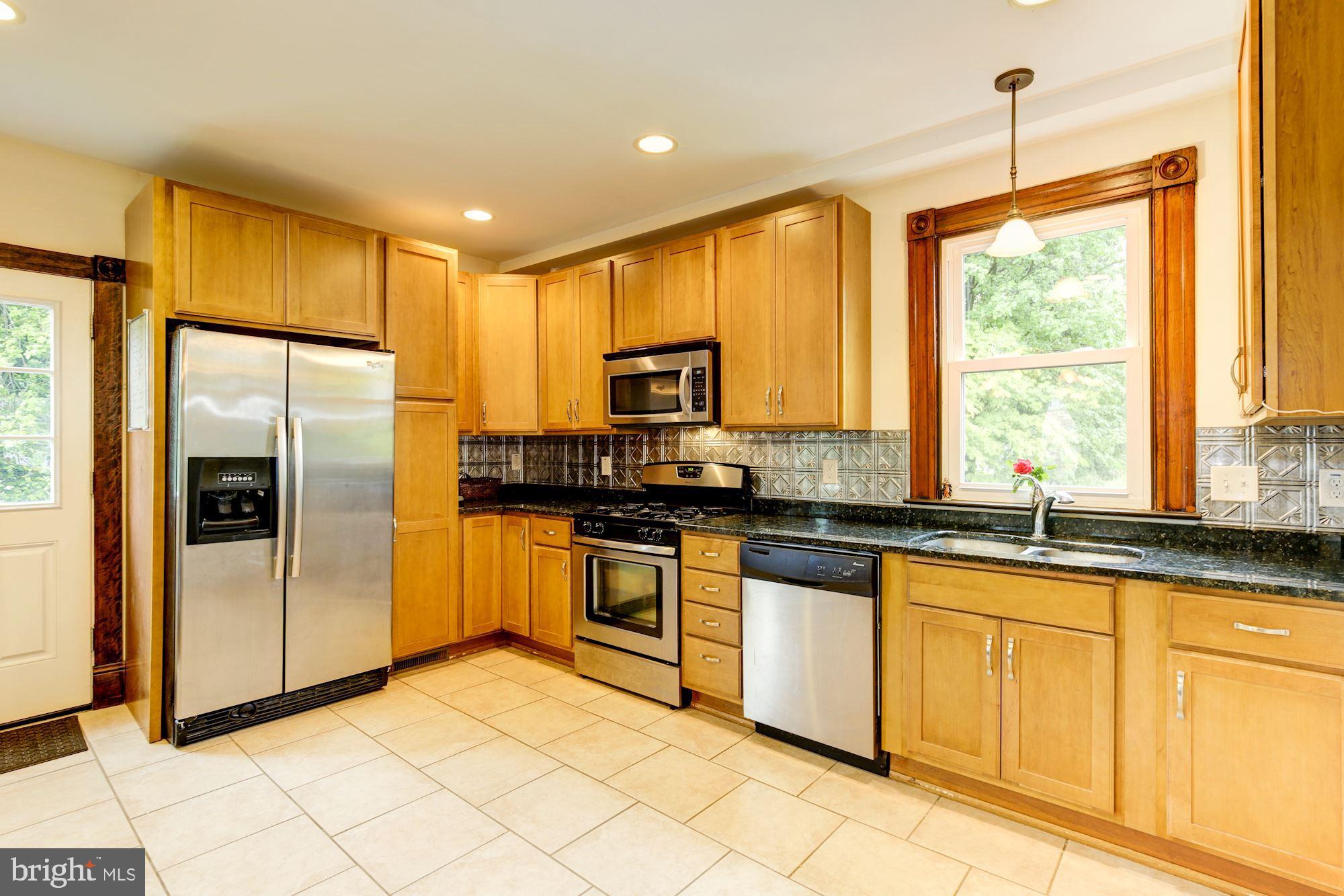 6304 Old Harford Road Baltimore, MD 21214 - Photo 17 of 40 Gallery Image 17
