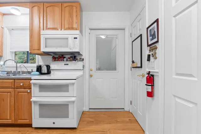 $475,000 | 500 Pequawket Trail, Baldwin, ME 04091