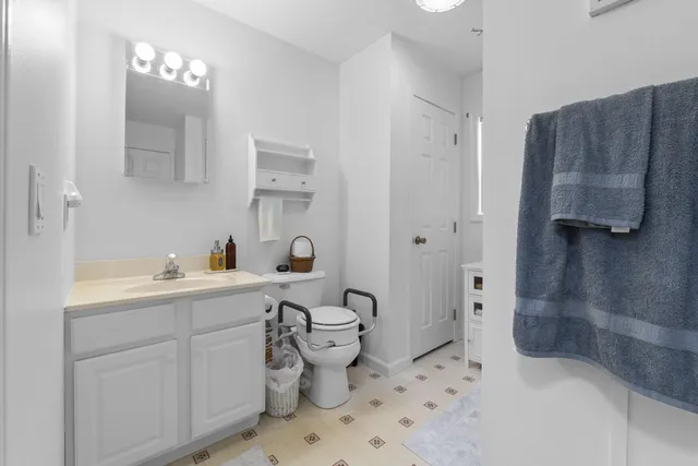 $475,000 | 500 Pequawket Trail, Baldwin, ME 04091