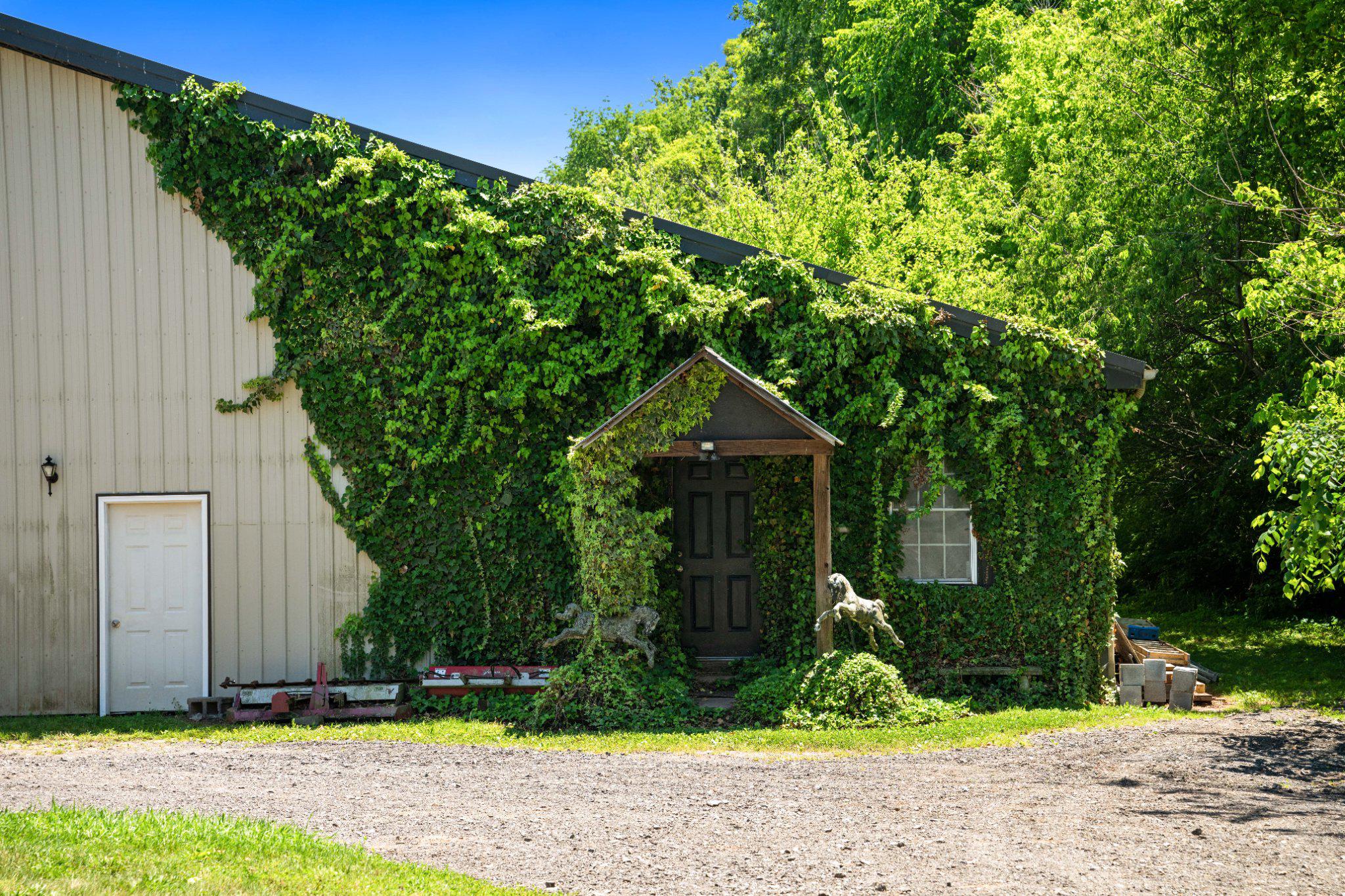 18101 Cattail Road Poolesville, MD 20837 - Photo 68 of 79 Charming ivy-clad farm office w/ LVT floor, sink