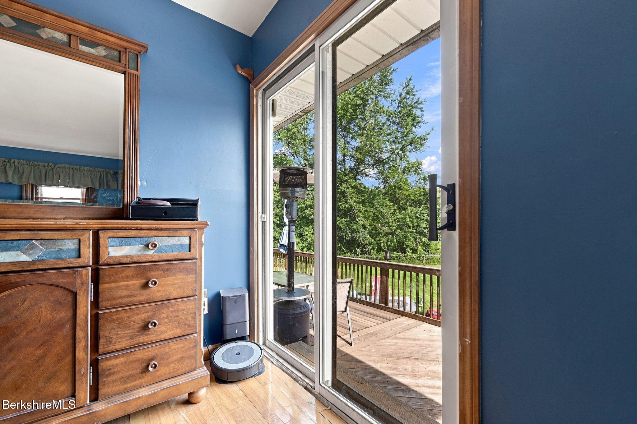 136 Cadwell Road Pittsfield, MA 01201 - Photo 26 of 49 136_Cadwell_Rd_077