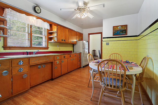 14558 Turner Avenue Midlothian, IL 60445 - Photo 4 of 12