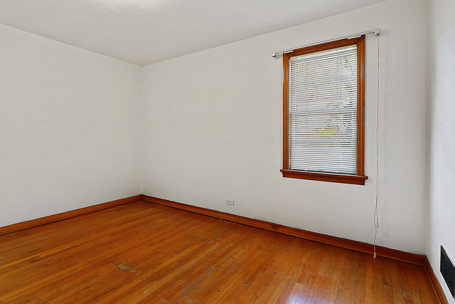 14558 Turner Avenue Midlothian, IL 60445 - Photo 9 of 12