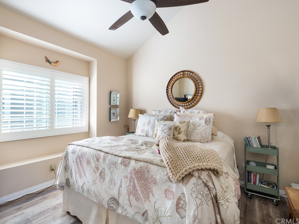 408 Richmond Street, Unit 10 El Segundo, CA 90245 - Photo 11 of 24 a bedroom with a bed and a large window