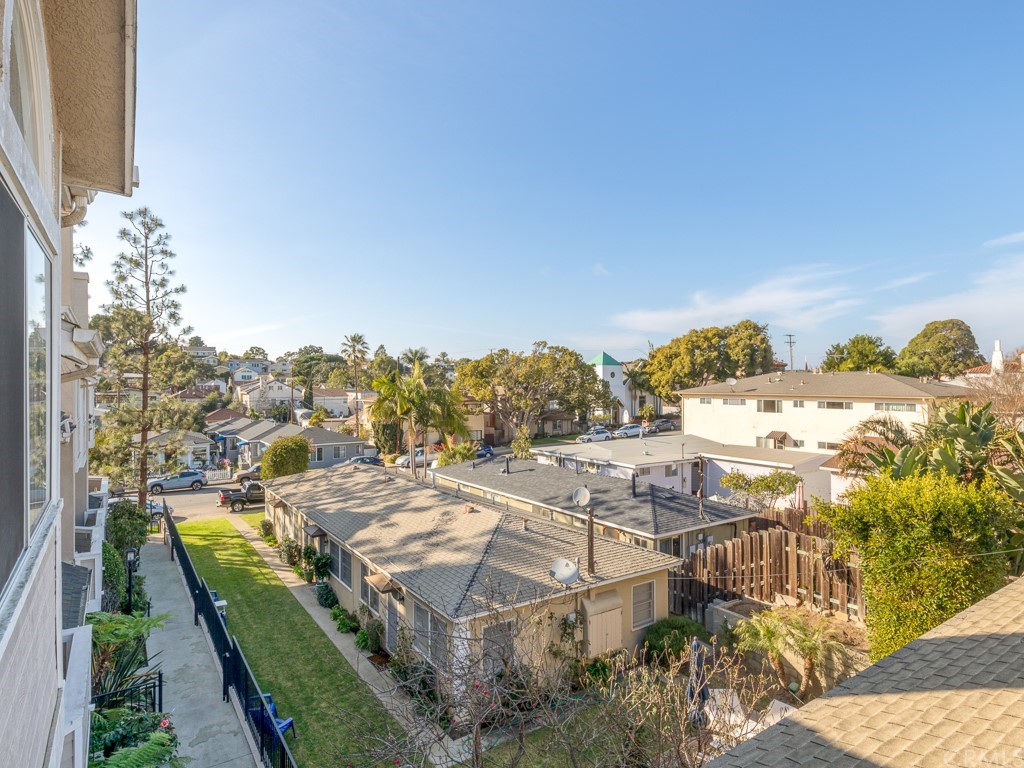 408 Richmond Street, Unit 10 El Segundo, CA 90245 - Photo 22 of 24 a view of a city