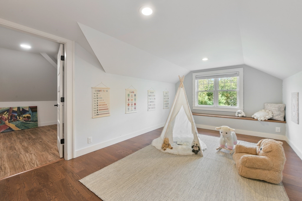 6 Norwich Road Wellesley, MA 02481 - Photo 24 of 34 a living room with furniture and a window