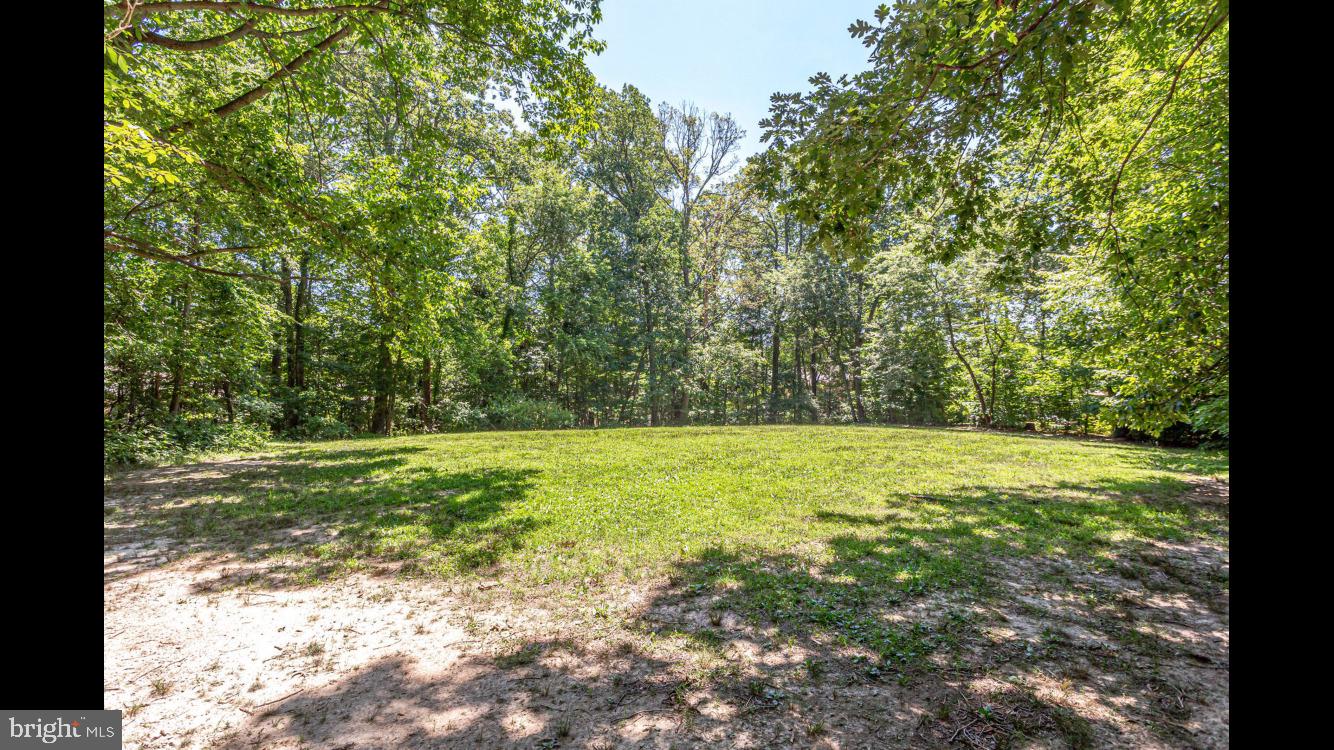 1600 Oak Spring Way Reston, VA 20190 - Photo 19 of 19 Open Spaces