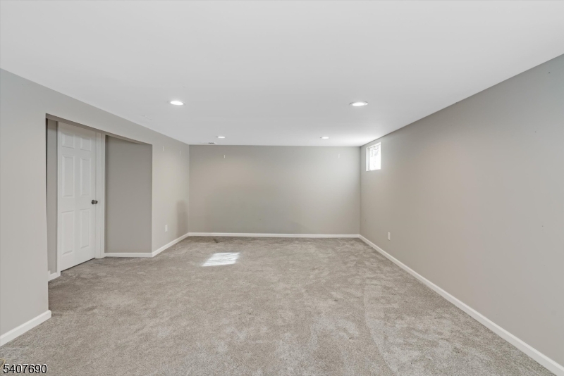 58 Brooklyn Road Stanhope, NJ 07874 - Photo 17 of 25