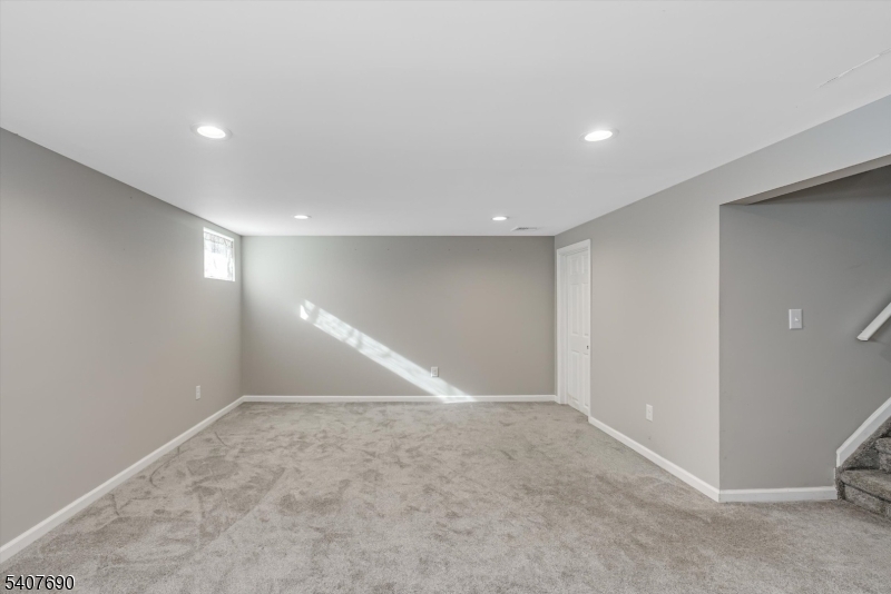 58 Brooklyn Road Stanhope, NJ 07874 - Photo 18 of 25