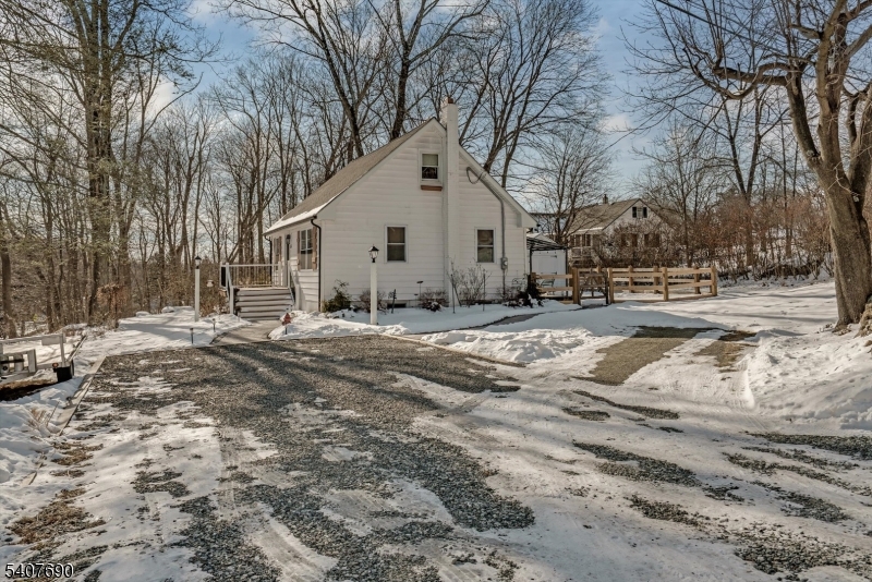 58 Brooklyn Road Stanhope, NJ 07874 - Photo 3 of 25