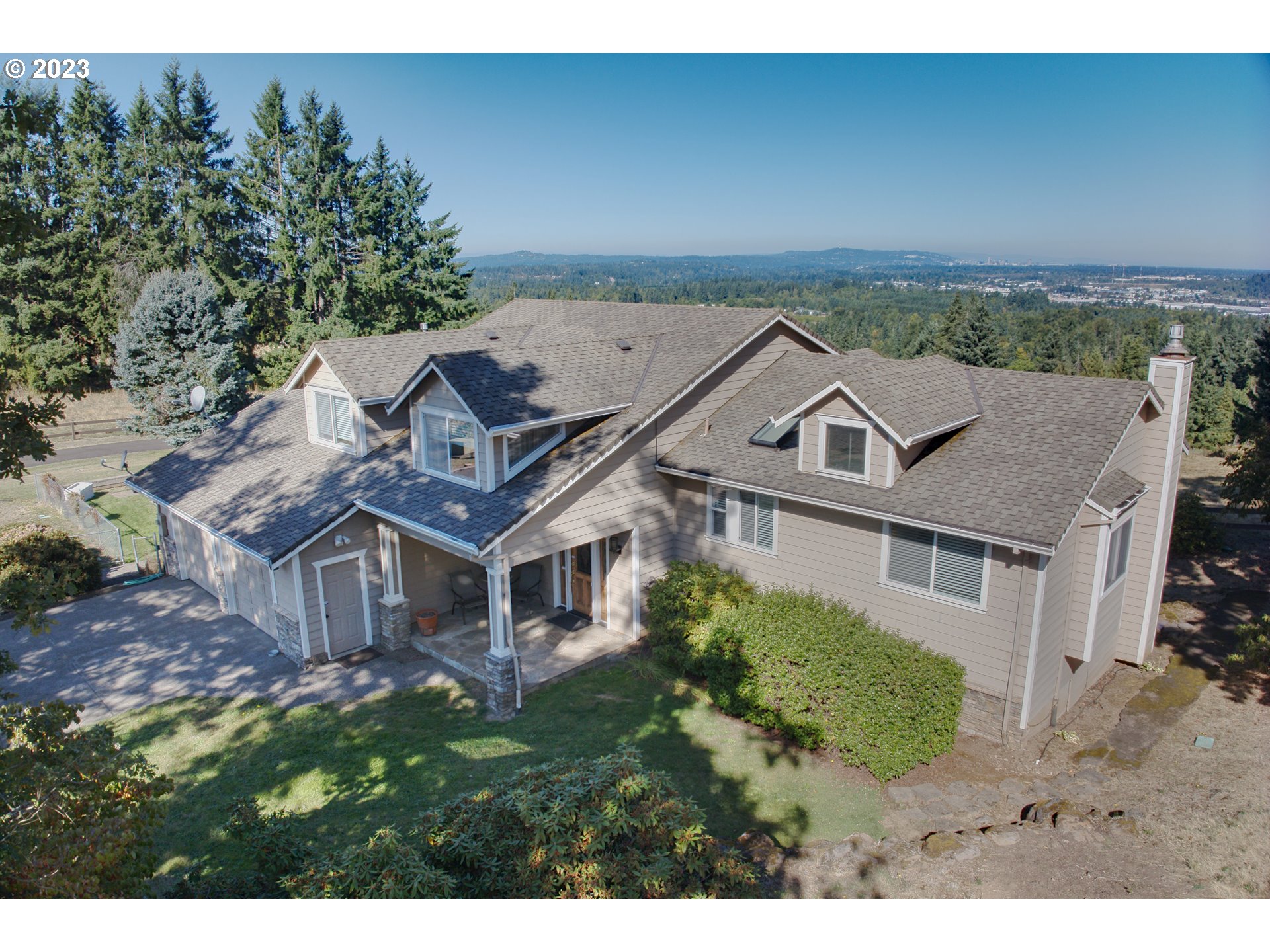 16258 Forsythe Road Oregon City, OR 97045 - Photo 1 of 48