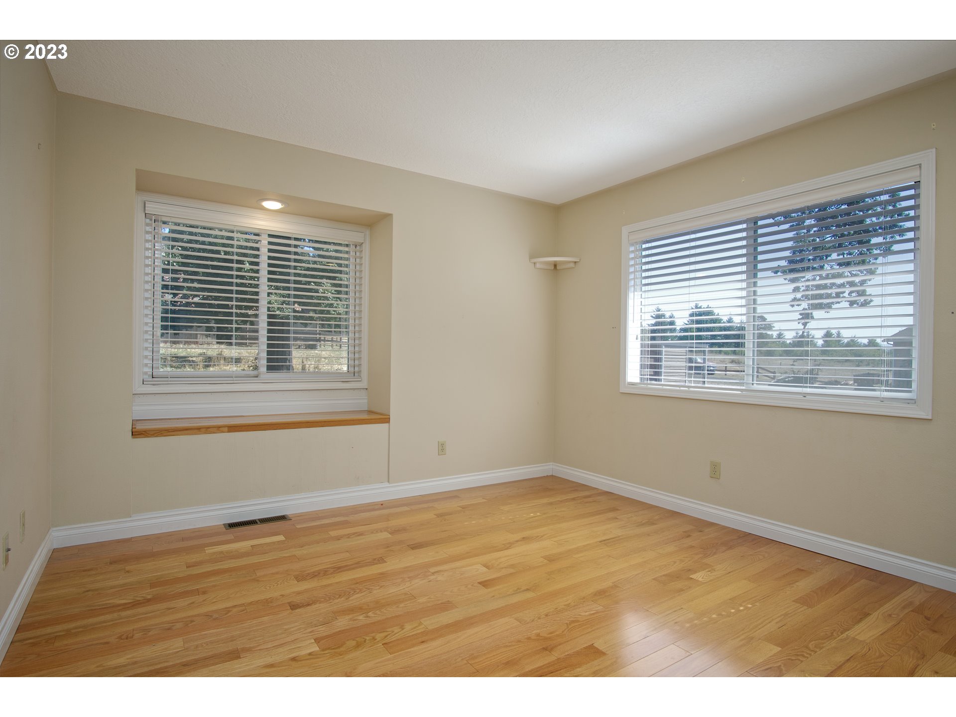 16258 Forsythe Road Oregon City, OR 97045 - Photo 27 of 48