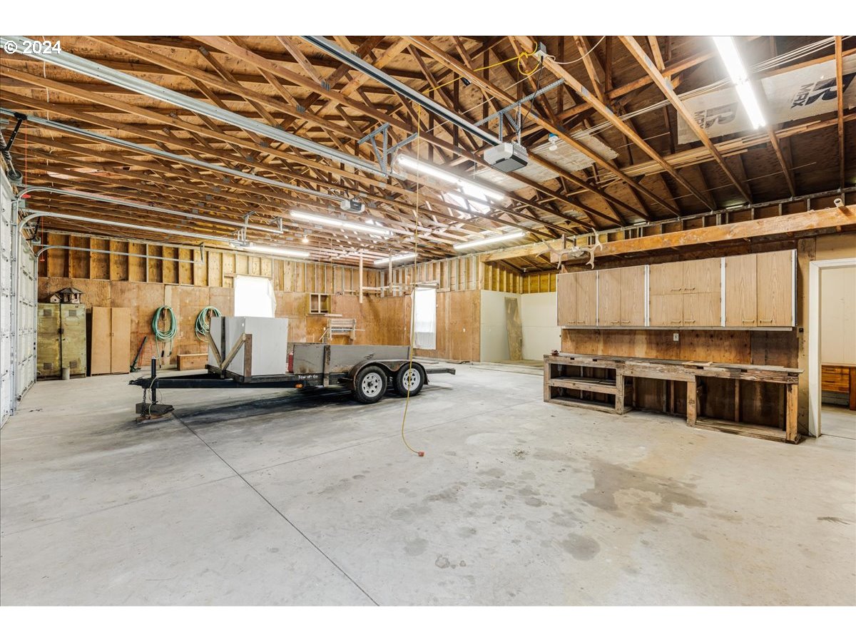 16258 Forsythe Road Oregon City, OR 97045 - Photo 39 of 48