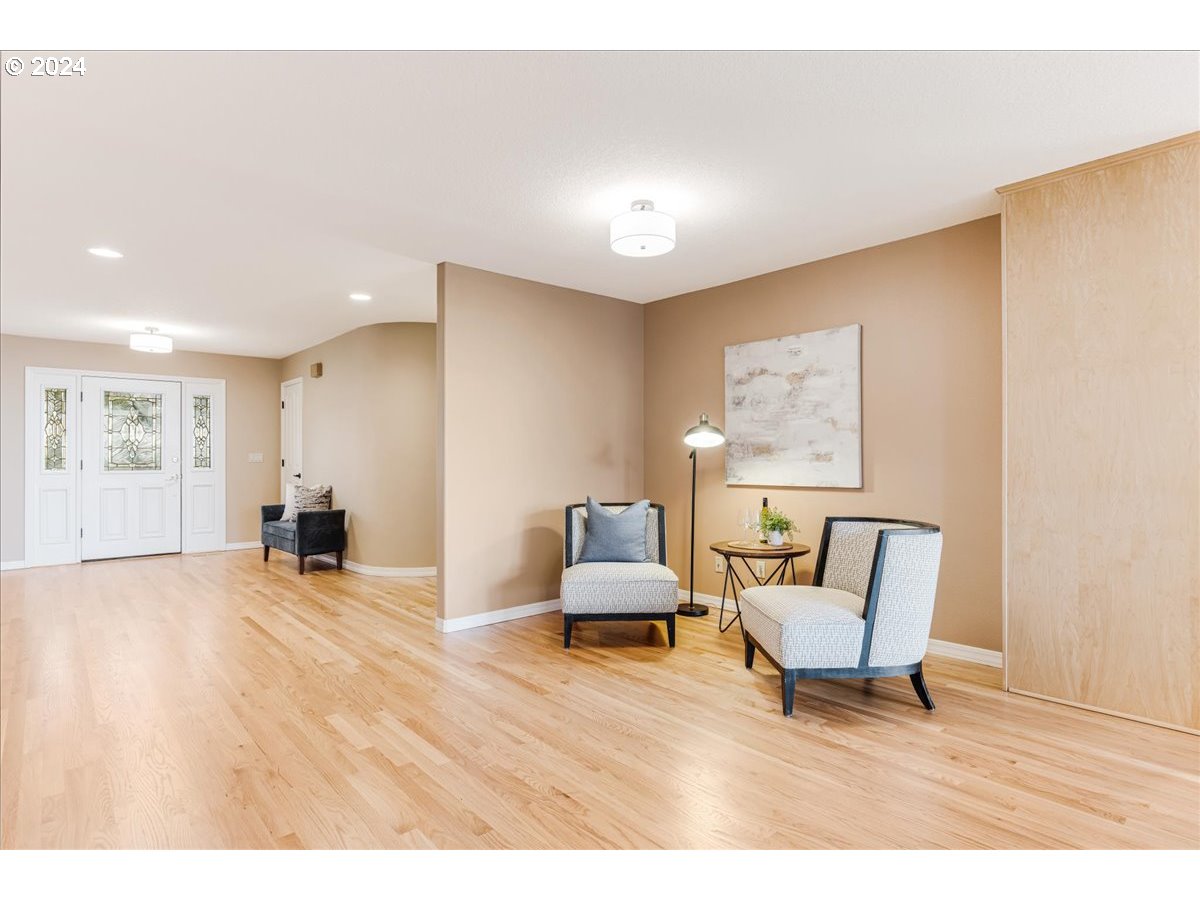 16258 Forsythe Road Oregon City, OR 97045 - Photo 7 of 48