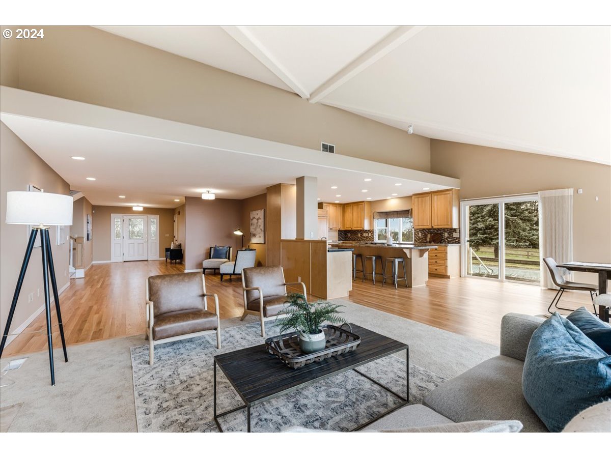 16258 Forsythe Road Oregon City, OR 97045 - Photo 9 of 48