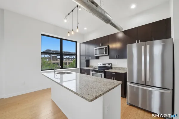 $279,000 | 881 Lafayette Boulevard, Unit 5H, Bridgeport, CT 06604