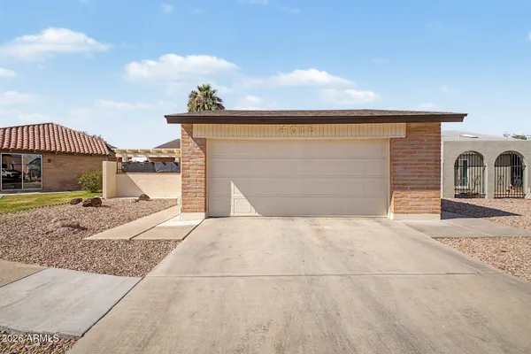 $374,900 | 4016 West Royal Palm Road, Phoenix, AZ 85051