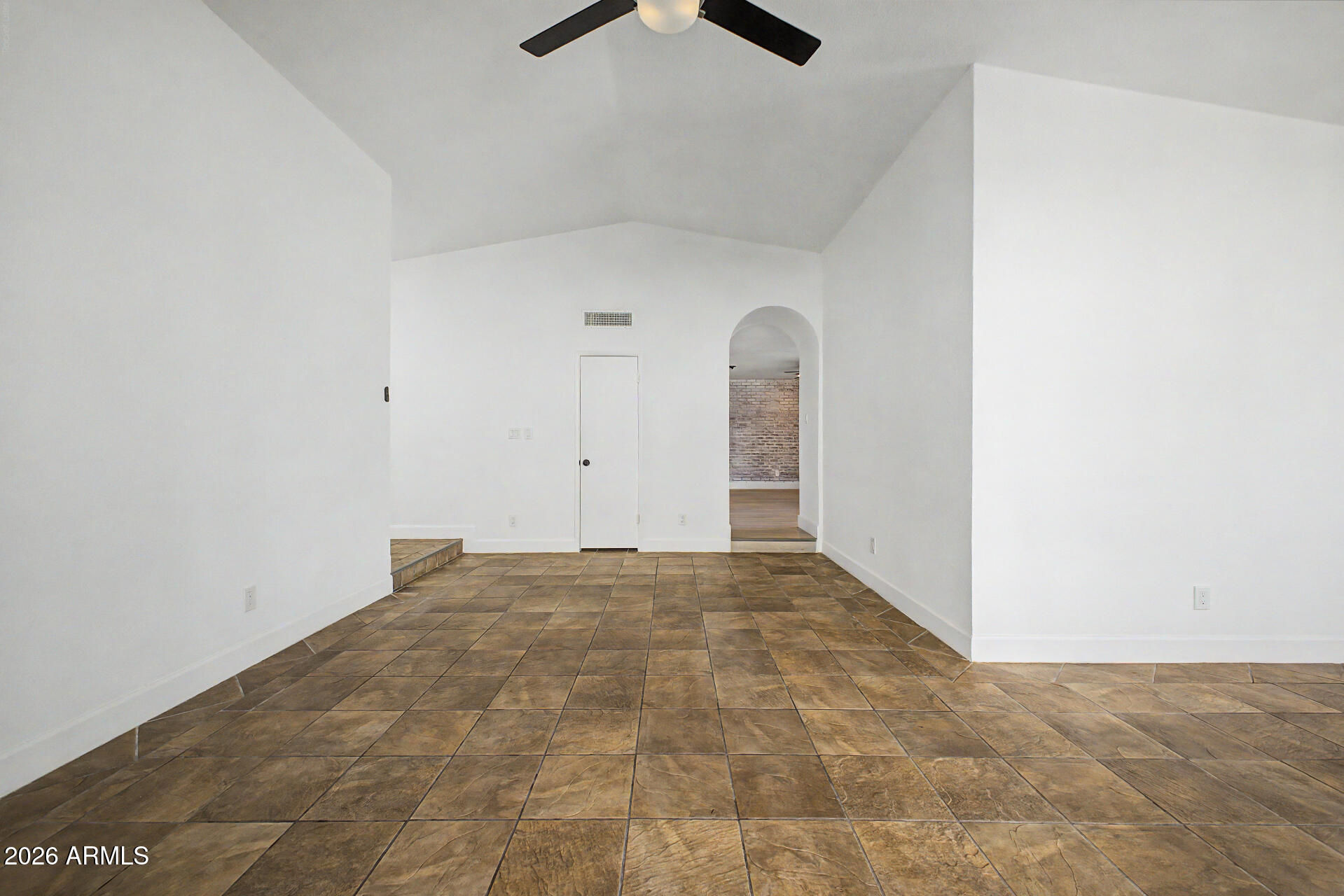 4016 West Royal Palm Road Phoenix, AZ 85051 - Photo 13 of 44 13 - Royal Palm 4016