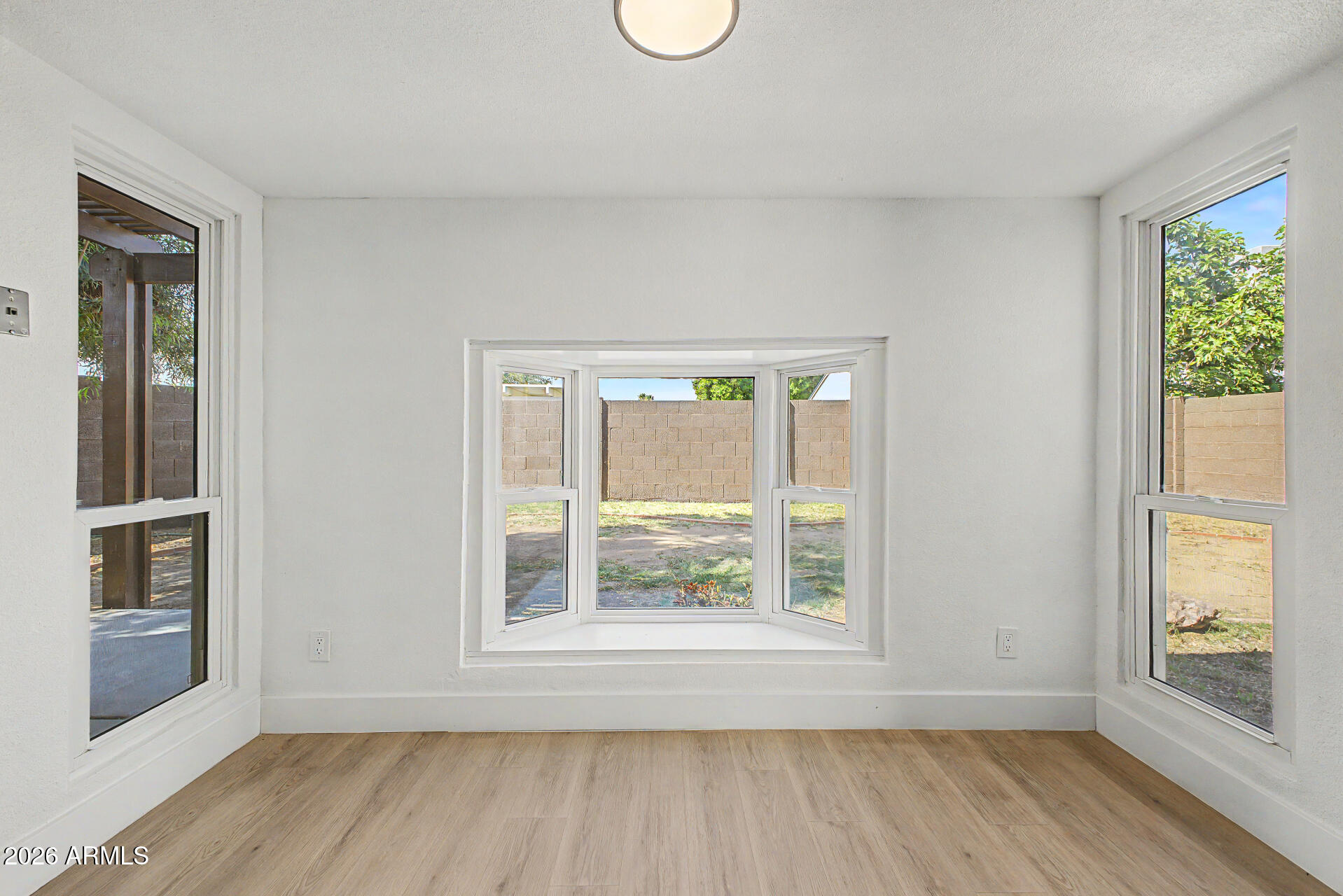 4016 West Royal Palm Road Phoenix, AZ 85051 - Photo 19 of 44 19 - Royal Palm 4016