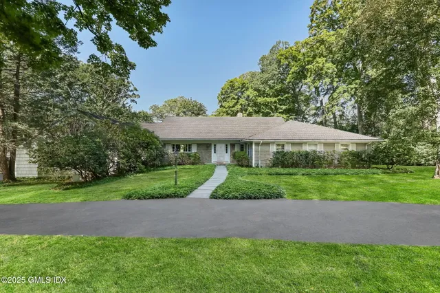 $10,000 | 5 Wooddale Road, Greenwich, CT 06830