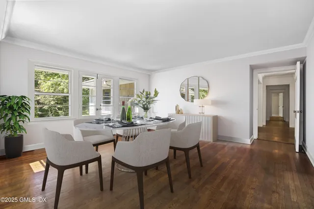 $10,000 | 5 Wooddale Road, Greenwich, CT 06830