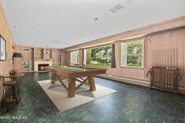 $10,000 | 5 Wooddale Road, Greenwich, CT 06830