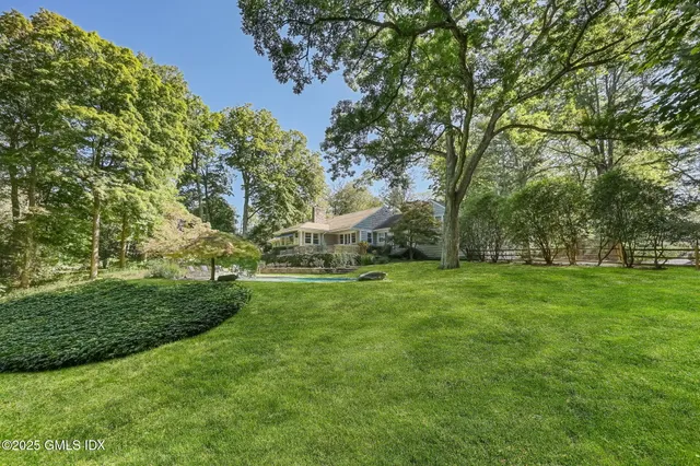 $10,000 | 5 Wooddale Road, Greenwich, CT 06830