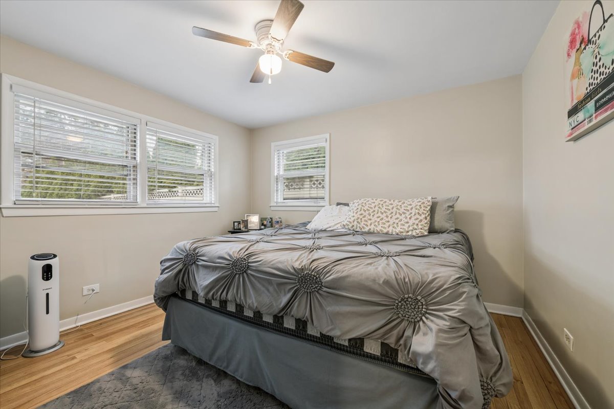 26 South Rohlwing Road Palatine, IL 60074 - Photo 11 of 23