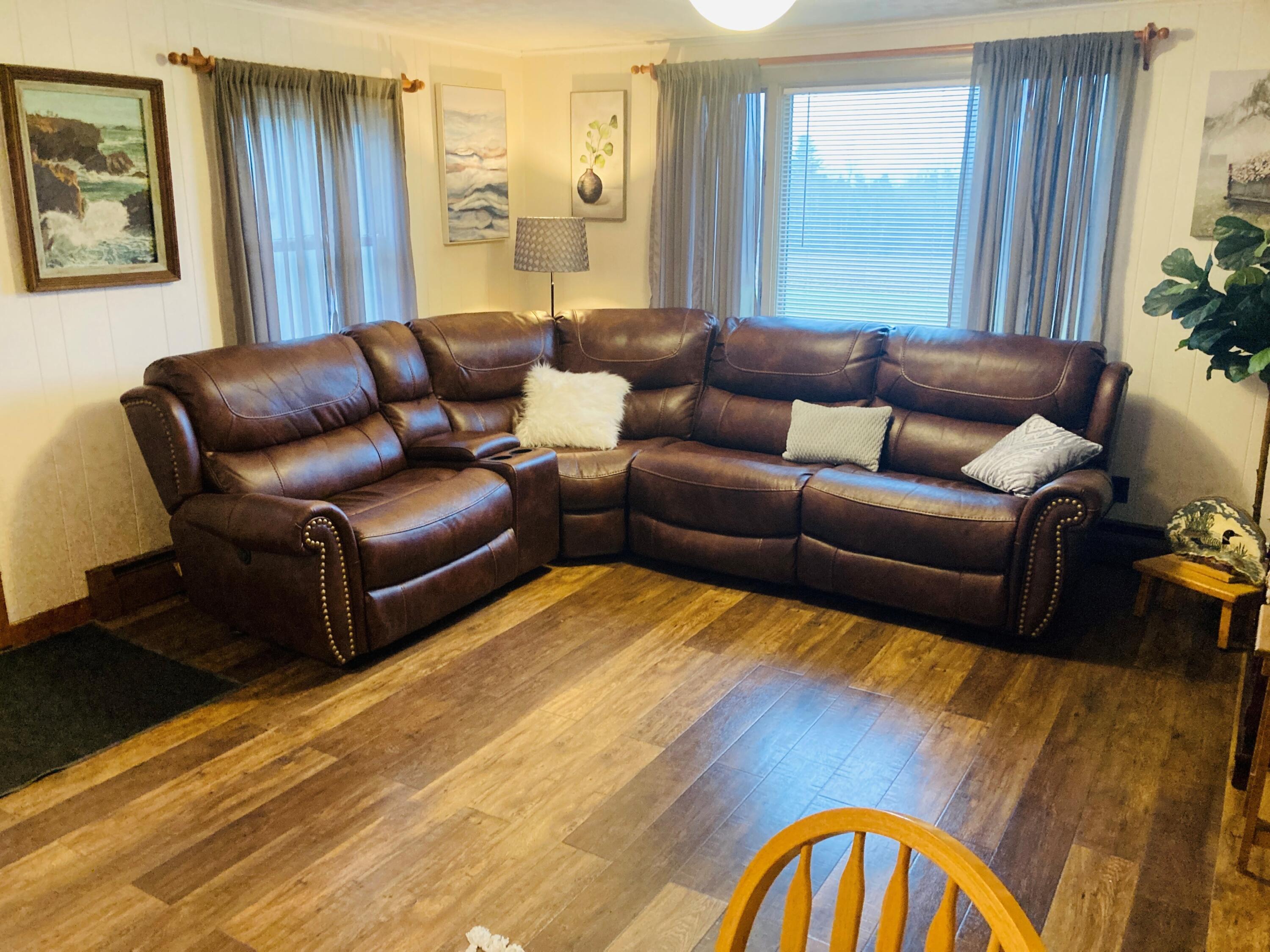 35 Covell Road Fairfield, ME 04937 - Photo 5 of 20 Living Room