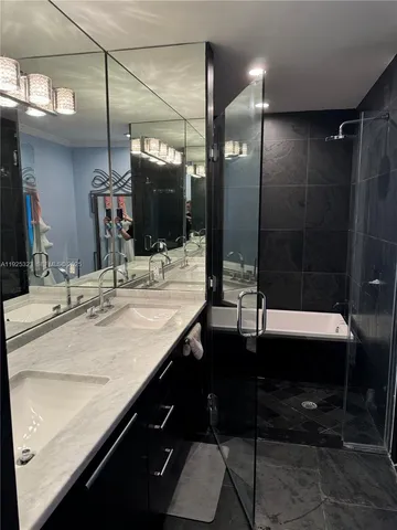 $4,500 | 900 Biscayne Boulevard, Unit 2604, Miami, FL 33132