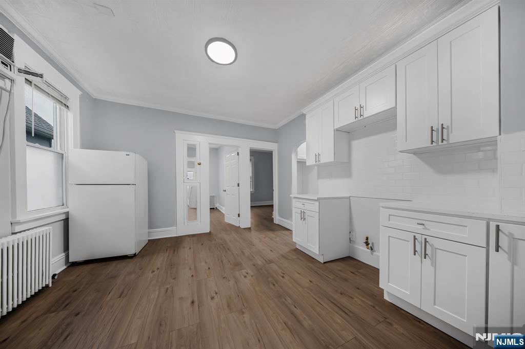 15 Tuttle Street, Unit 2 Wallington, NJ 07057 - Photo 2 of 25 Gallery Image 2