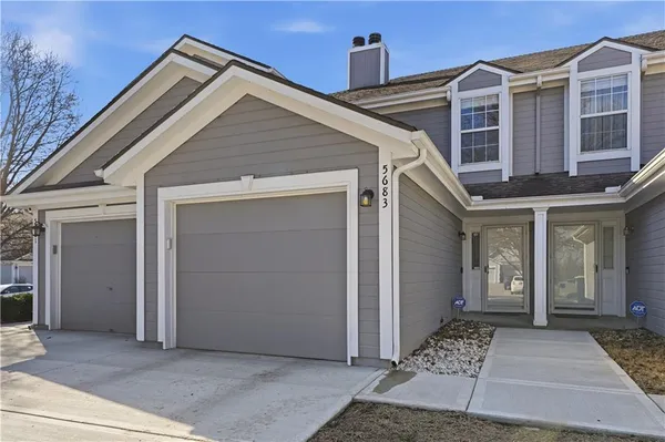 $225,000 | 5683 Northwest Plantation Lane, Unit 194B, Lee's Summit, MO 64064