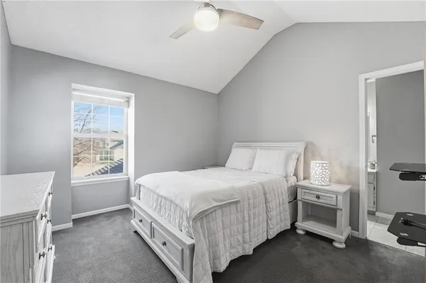 $225,000 | 5683 Northwest Plantation Lane, Unit 194B, Lee's Summit, MO 64064