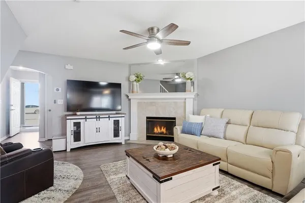 $225,000 | 5683 Northwest Plantation Lane, Unit 194B, Lee's Summit, MO 64064